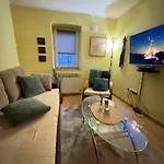 Festina Lente Apartment-center Of The City! Apartman *